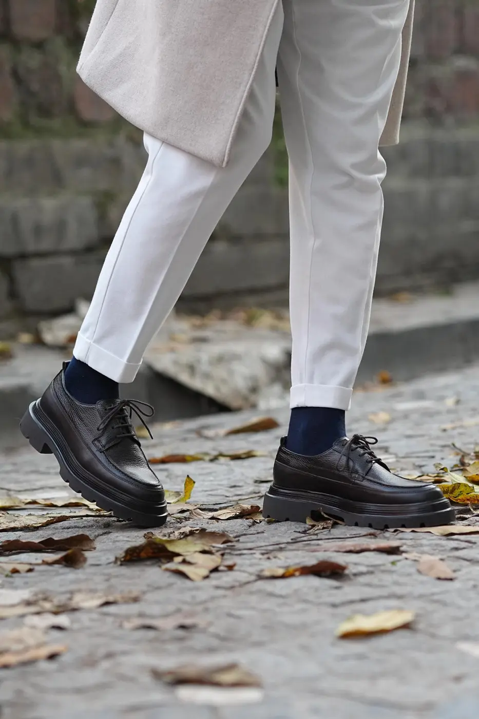 Brown Leather Shoes for Men — photograph 3