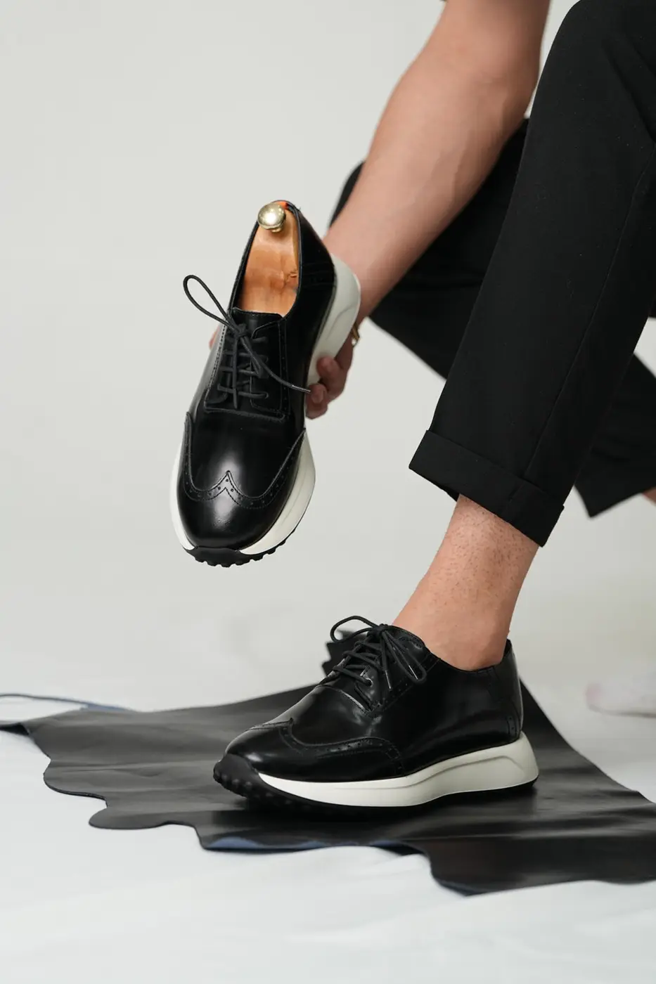 Genuine Leather Men’s Casual Black Shoes — photograph 1