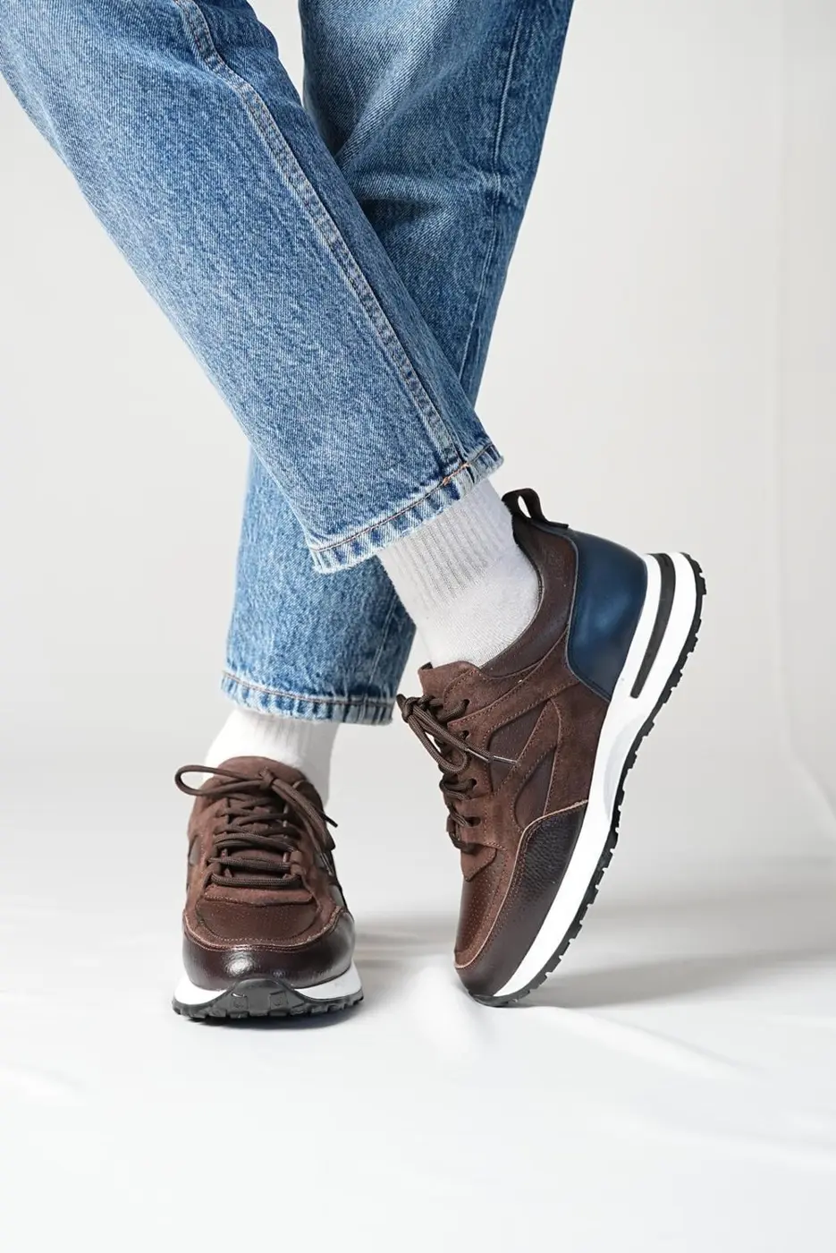 Men’s Brown Leather & Suede Sneakers — photograph 3