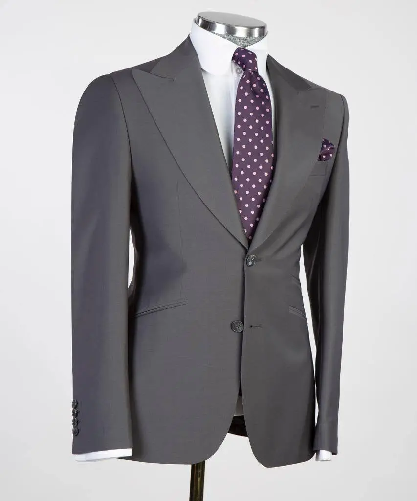 Men's 3 Piece Classic Grey Suit — photograph 3