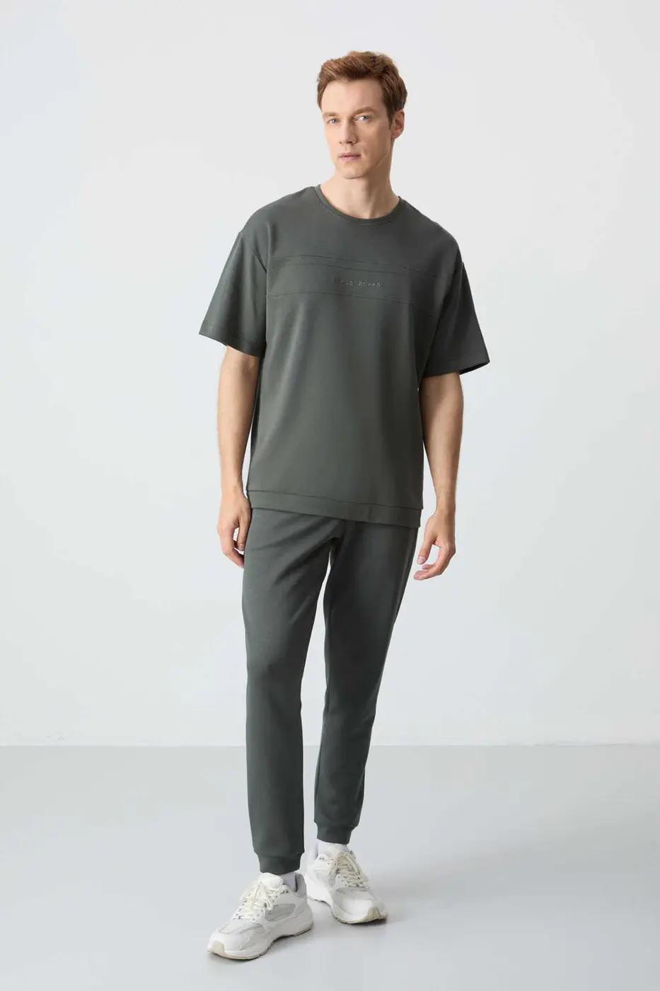 Men's-Green-Short Sleeve-Tracksuit Set — photograph 1