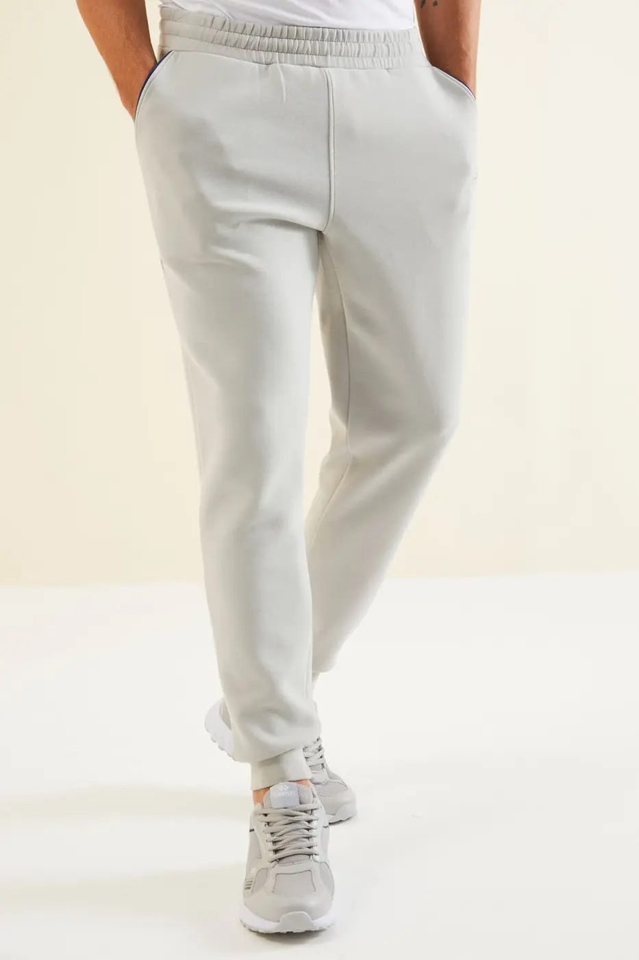 Men's Grey-Blue-Colour-Block-Jogger-Tracksuit Set — photograph 7