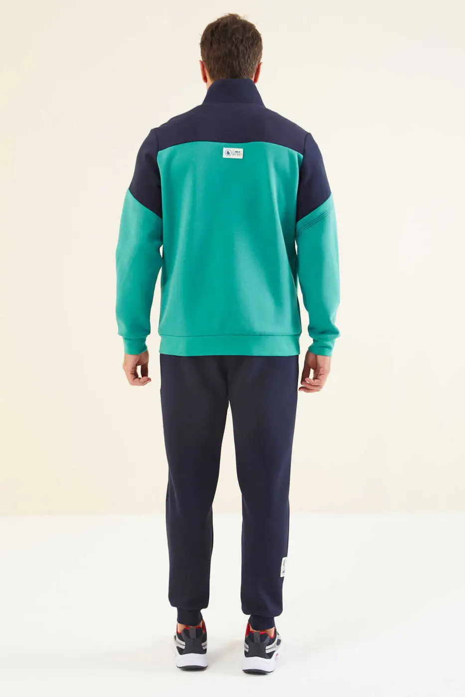 Men's Green-Navy-Colour-Block-Jogger-Tracksuit Set — photograph 8