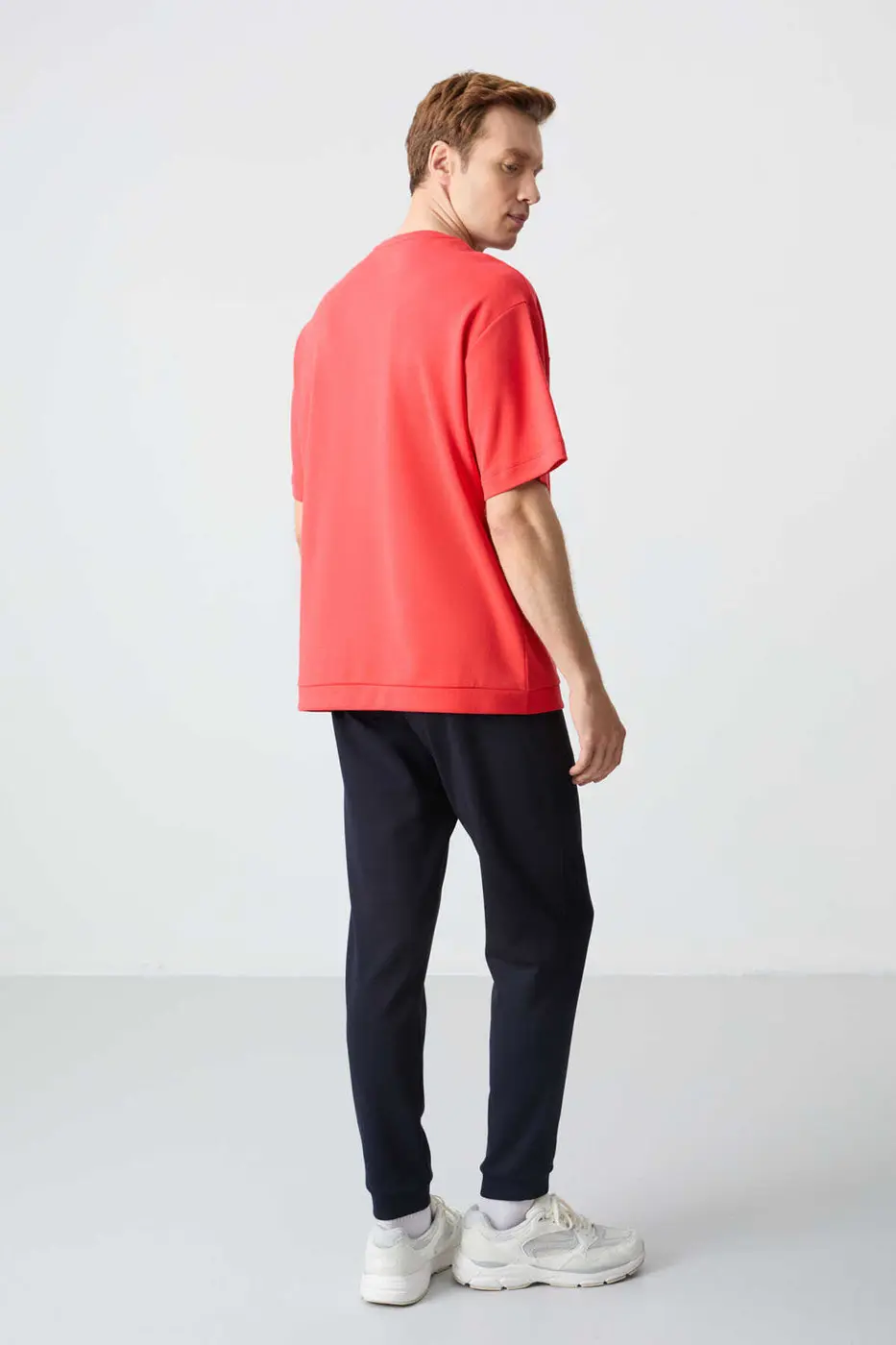 Men's-Red-Navy-Short Sleeve-Tracksuit Set — photograph 8