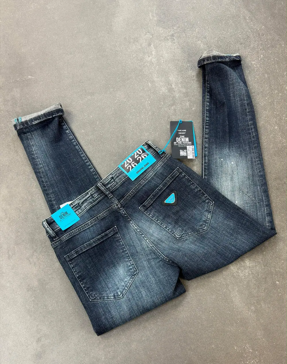 Men's Slim Fit Stretch Denim Jeans – Faded Wash Black/Blue — photograph 5