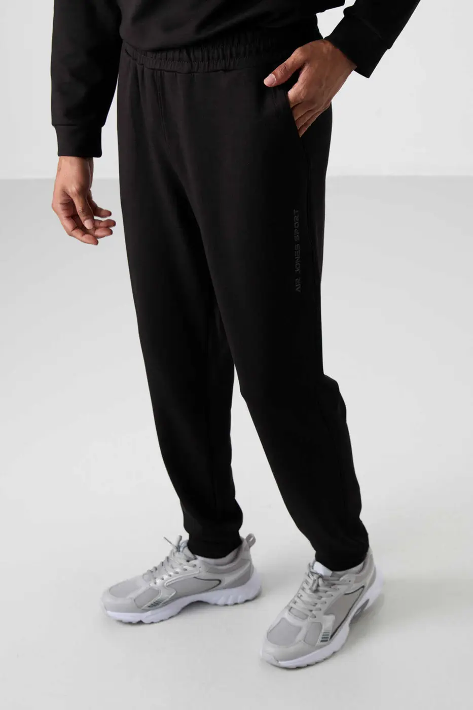 Men's Black Soft Fit Tracksuit Set — photograph 6