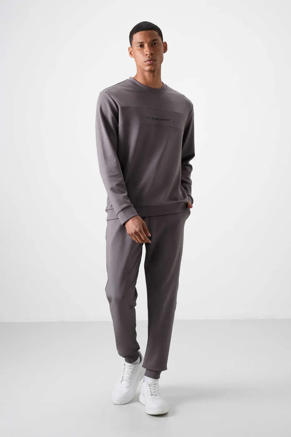 Men's Dark Grey Soft Fit Tracksuit Set — photograph 3