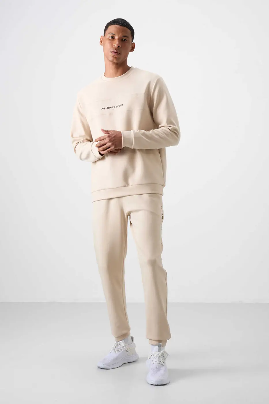 Men's Beige Soft Fit Tracksuit Set — photograph 4
