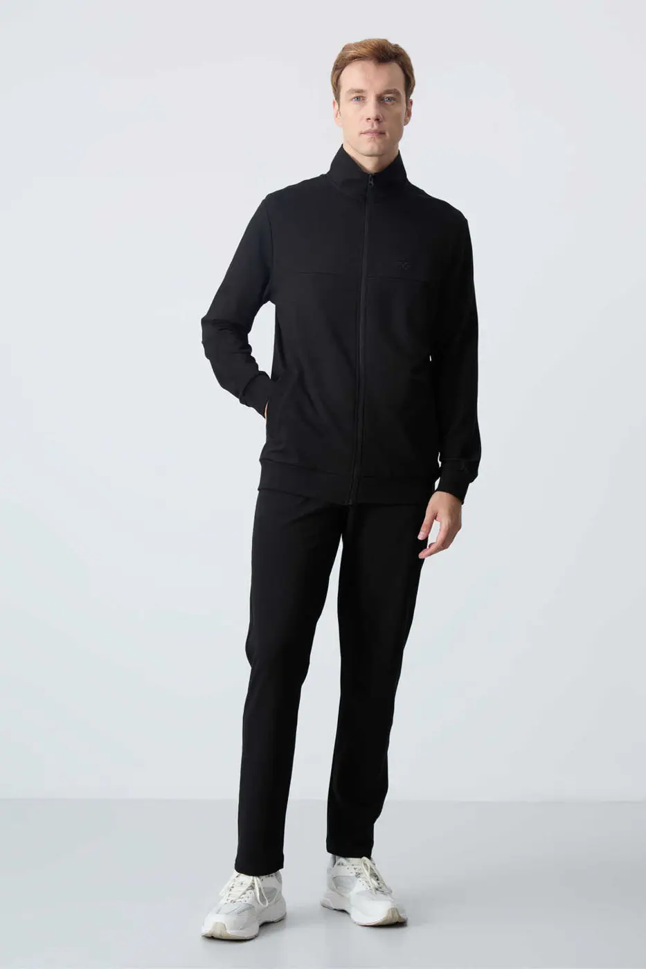 Men's Black Comfort Fit Tracksuit Set — photograph 3