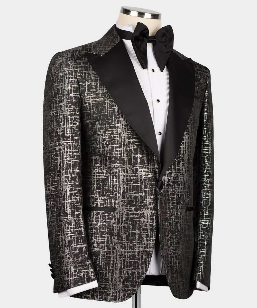 Men's Tuxedo Silver Pattern with Black Collar — photograph 5