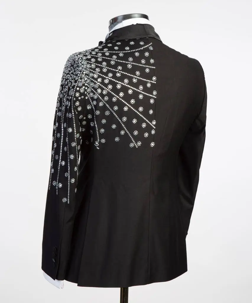 Men's Tuxedo,Two Piece Black Shoulder Pattern — photograph 5
