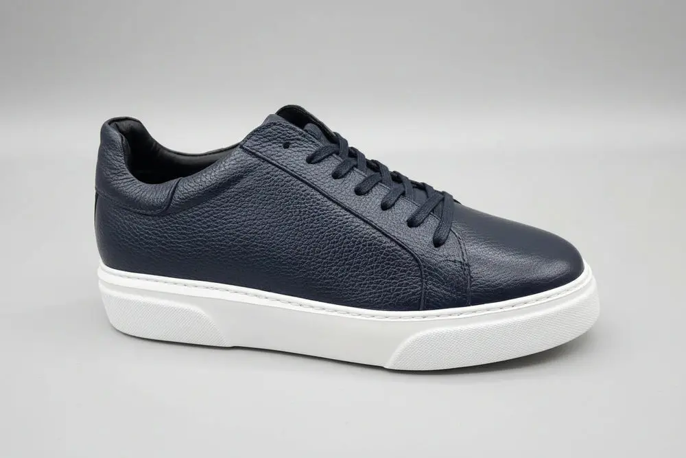 Navy Casual Sneakers — photograph 1