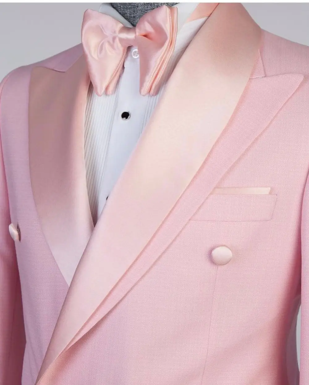 Shawl Design Satin Lapel Pink Tuxedo — photograph 2