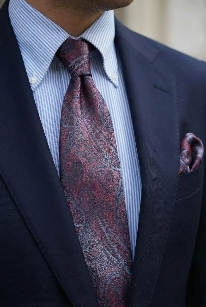Signature Men’s Tie-Soft Red — photograph 1
