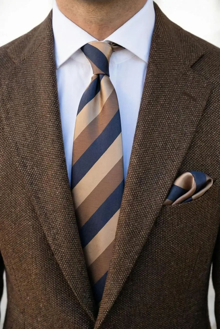 Signature Men’s Tie-Stripe, Brown-Navy — photograph 1