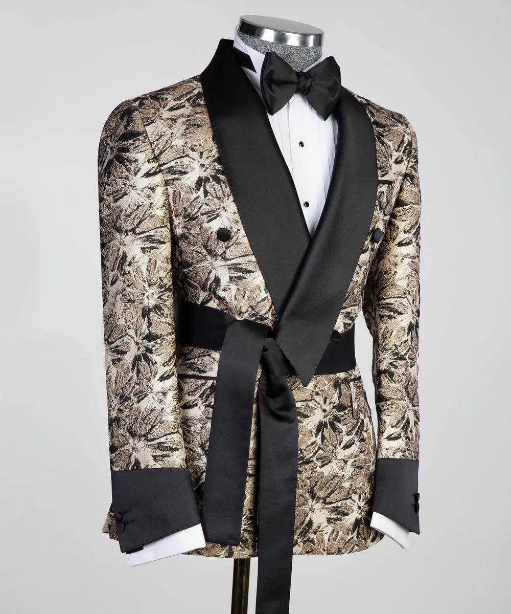 Belted Tuxedo Black and Gold Patterned — photograph 3