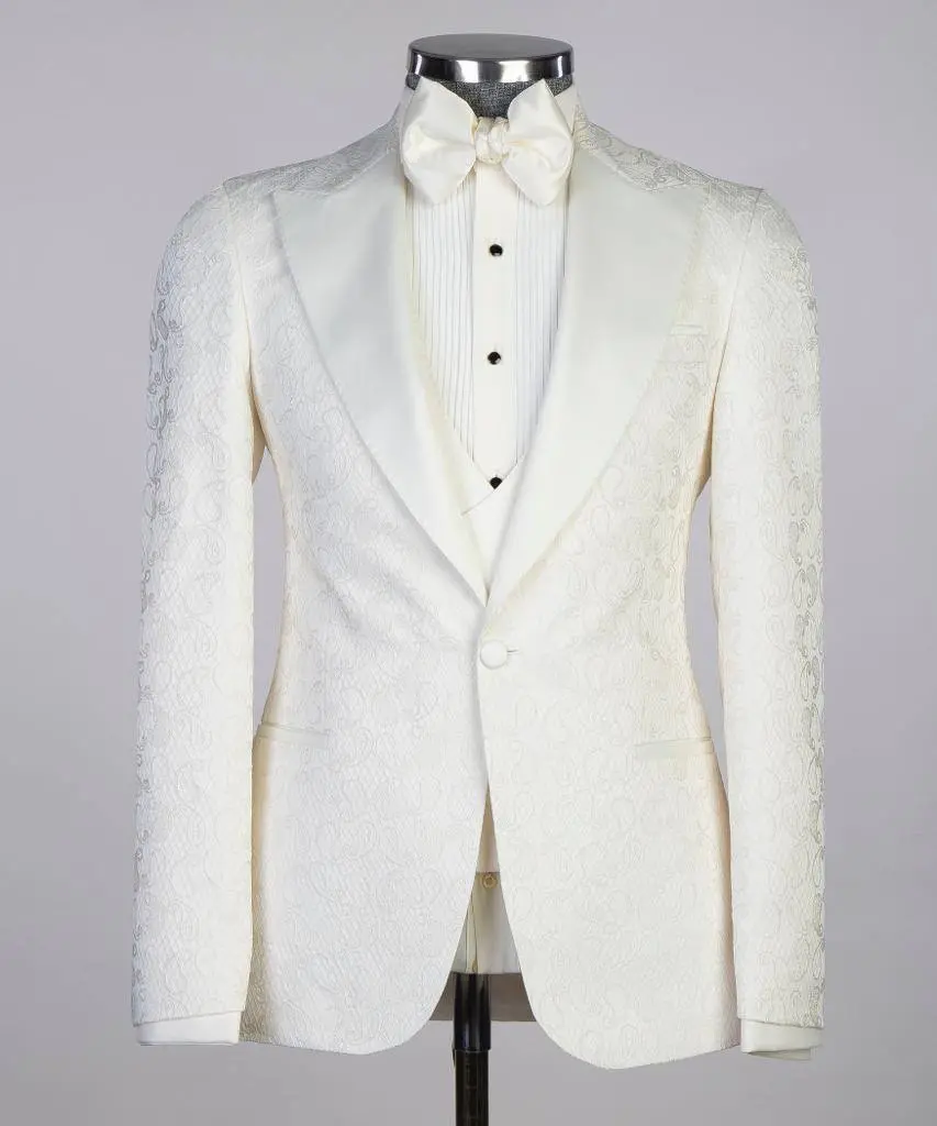 Men's 3 Piece Cream/Beige Tuxedo, Suit — photograph 3