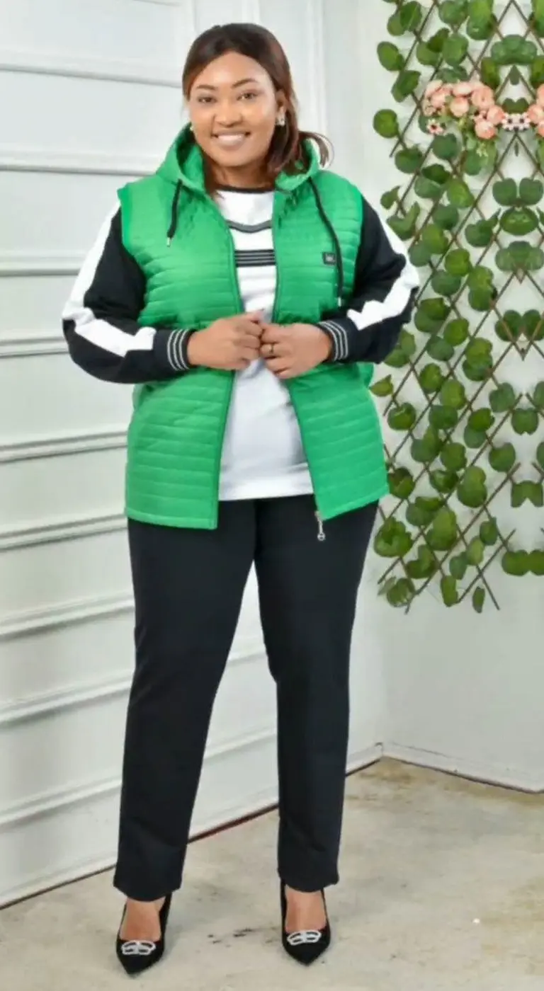 Women's 3-Piece Tracksuit Set — photograph 3