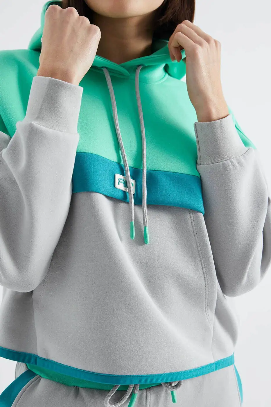 Women's Colour-Block Hooded Tracksuit Set — photograph 2